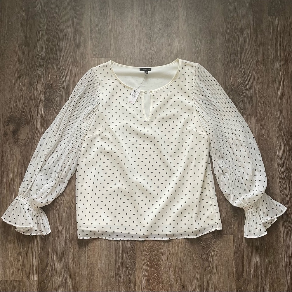 Talbots Petite NWT White Cream with Black Polka Dots Blouse